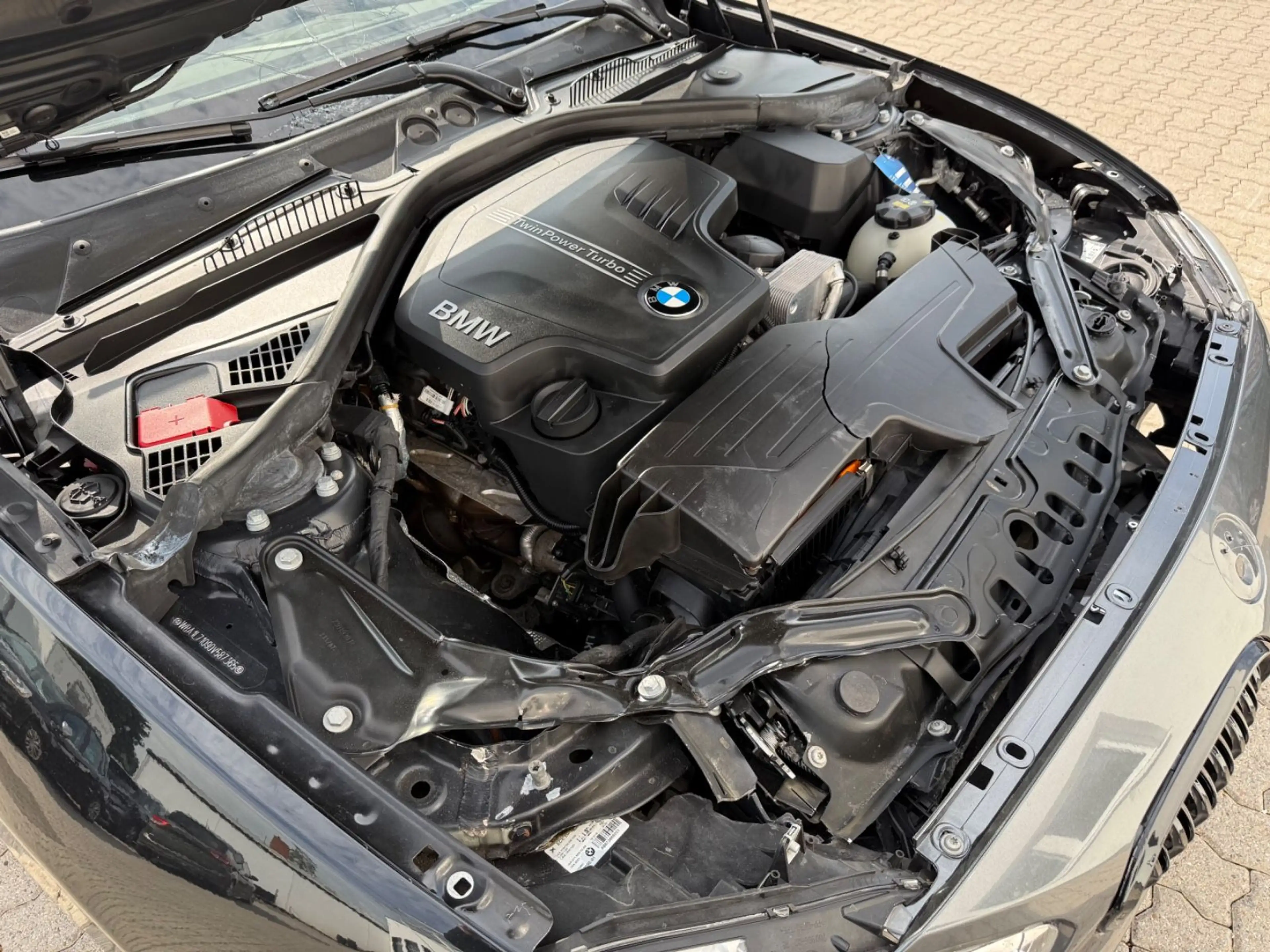 BMW 220 Baureihe 2 Cabrio 220 i Sport Line — photo 14