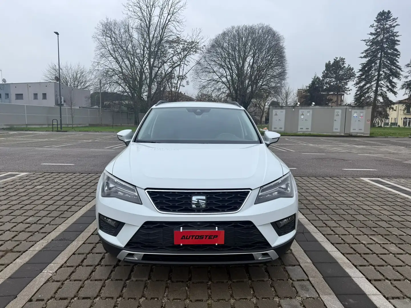 SEAT Ateca 1.6 tdi Xcellence Weiß - 2