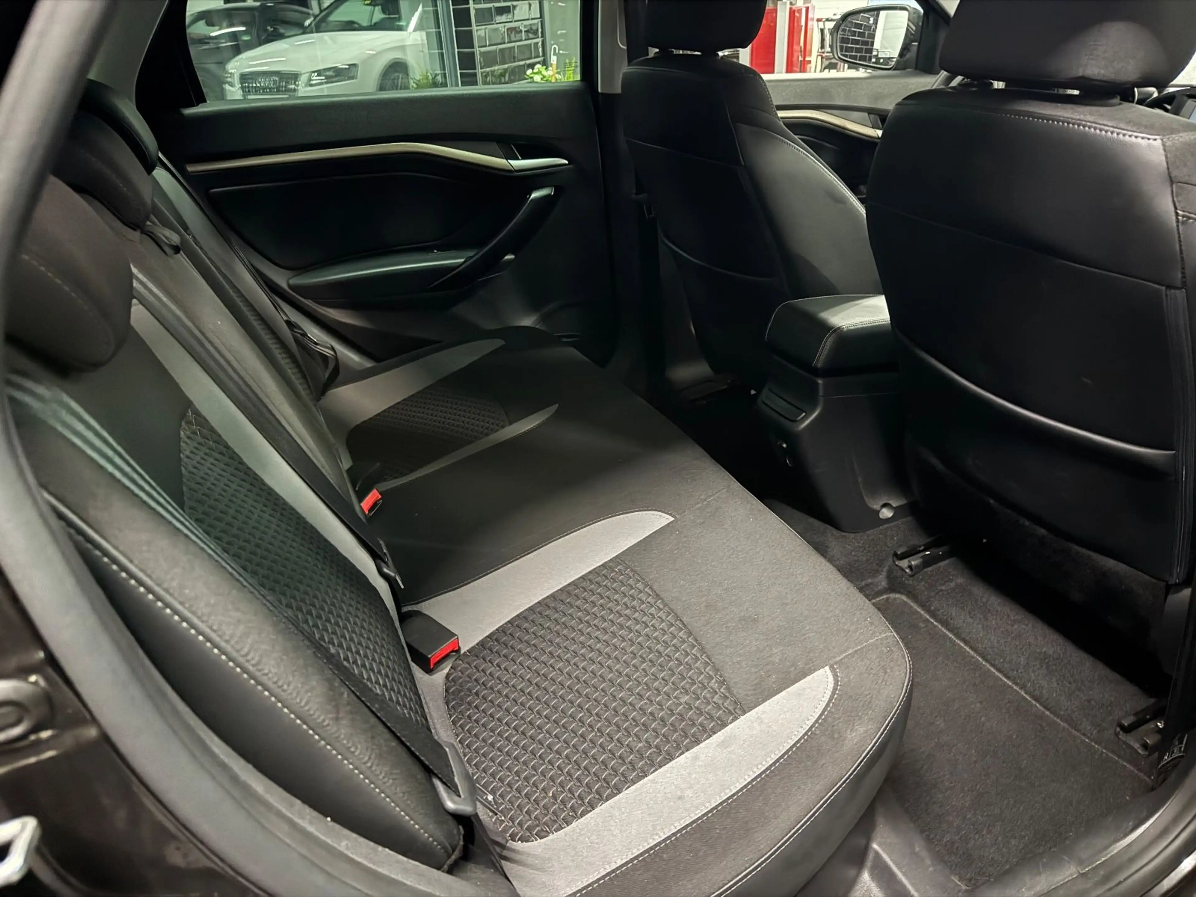 Lada Vesta — photo 8