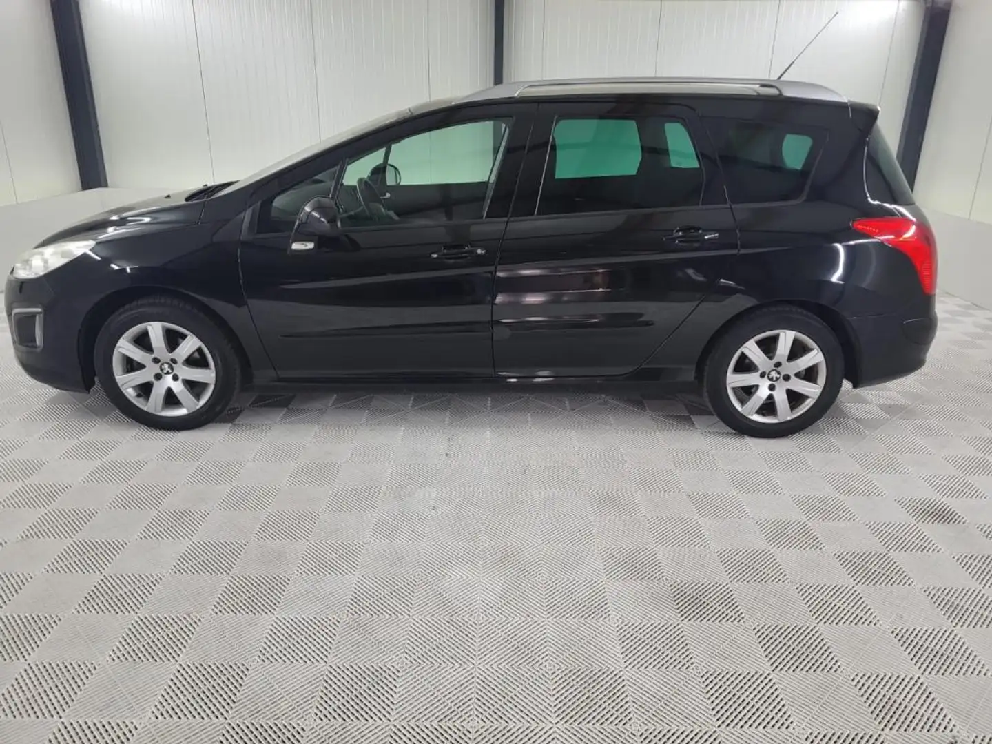 Peugeot 308 SW 1.6 VTi Première, Trekhaak, Panodak Nero - 2