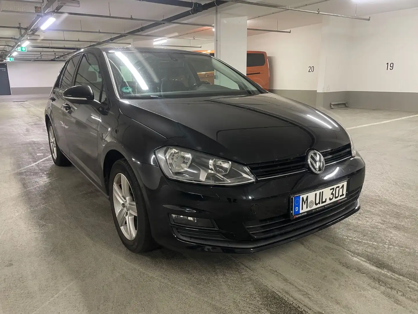 Volkswagen Golf VII Lim. Comfortline BMT Schwarz - 2