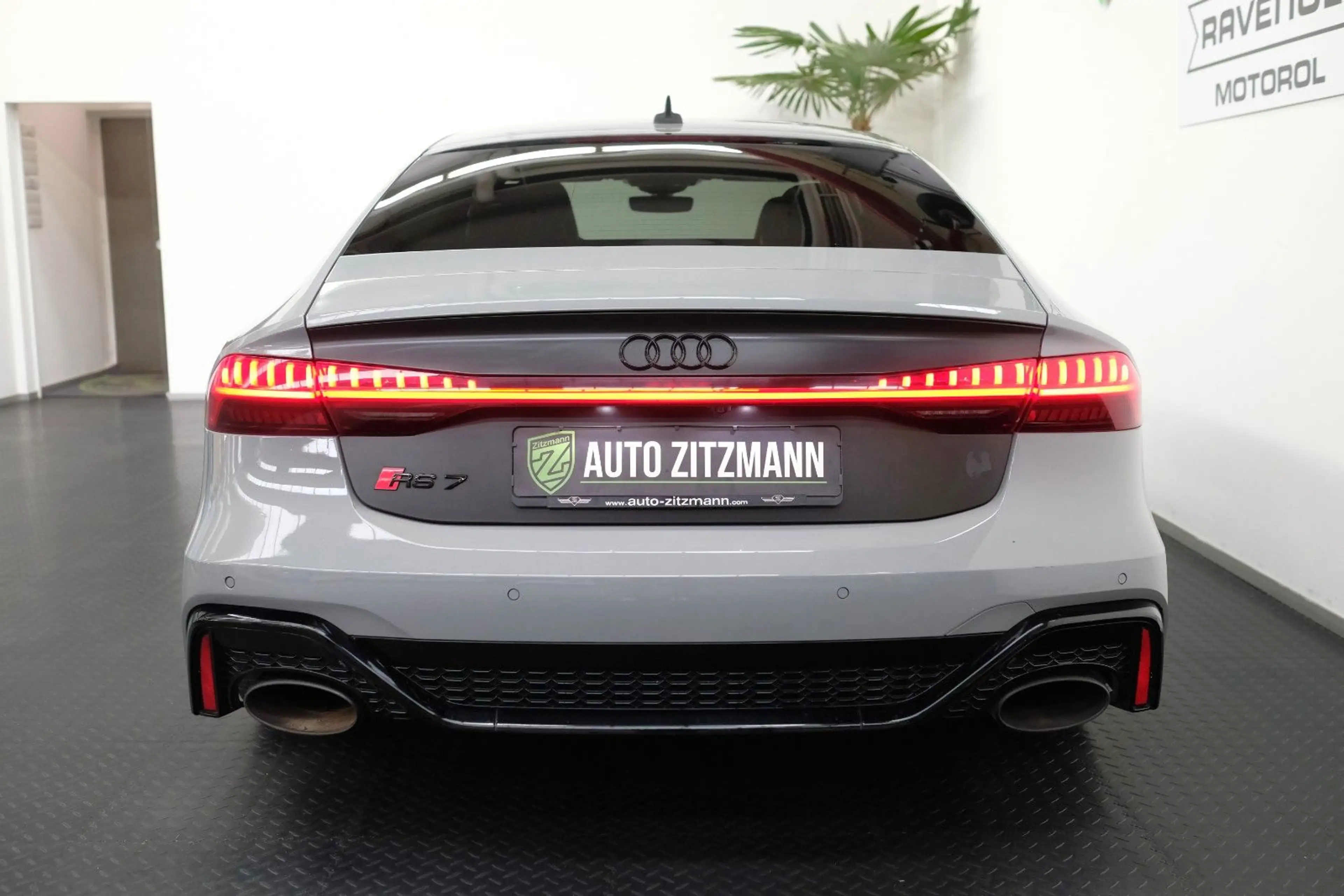 Audi RS7 RS 7 Sportback 4.0 TFSI quattro/PANO/B&O/ — photo 7