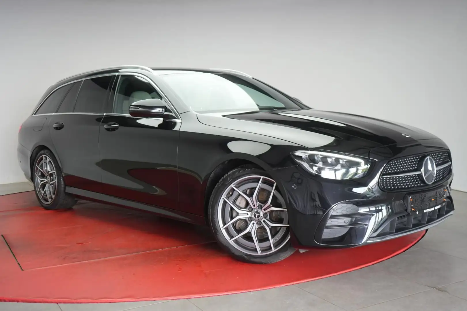 Mercedes-Benz E 200 T 9G-Tronic  AMG Navi/Temp/Kamera/Side Noir - 1