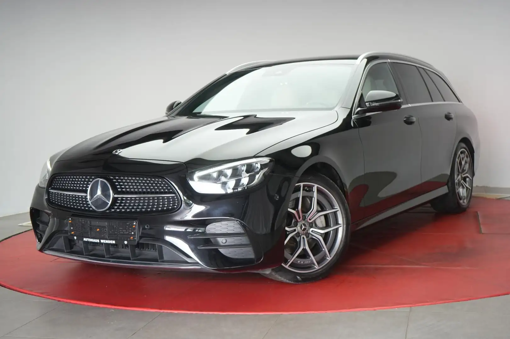 Mercedes-Benz E 200 T 9G-Tronic  AMG Navi/Temp/Kamera/Side Noir - 2