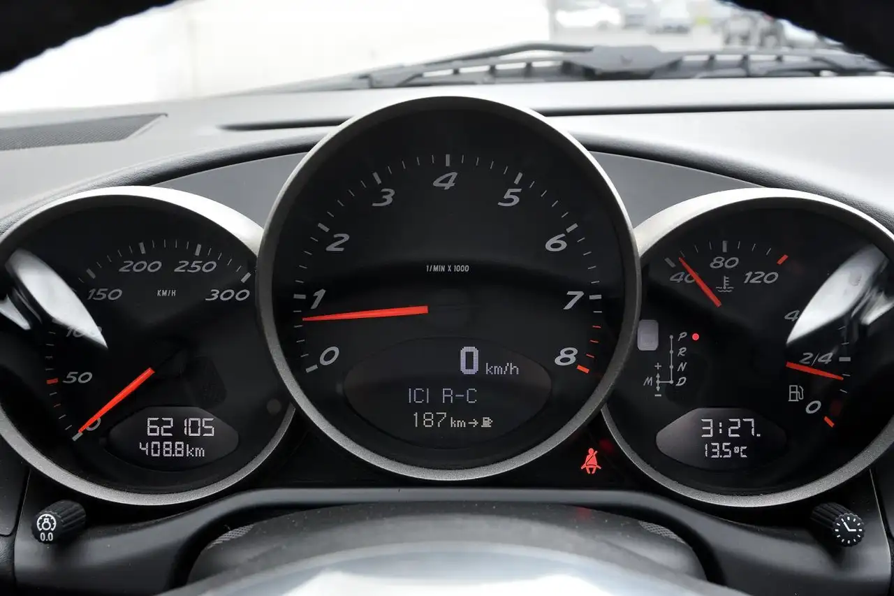 Porsche Boxster снимка Porsche Boxster