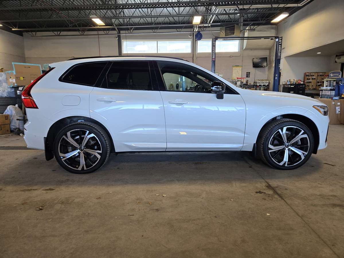2022 Volvo XC60 B6 | 1 Owner | Well Serviced — снимка 1
