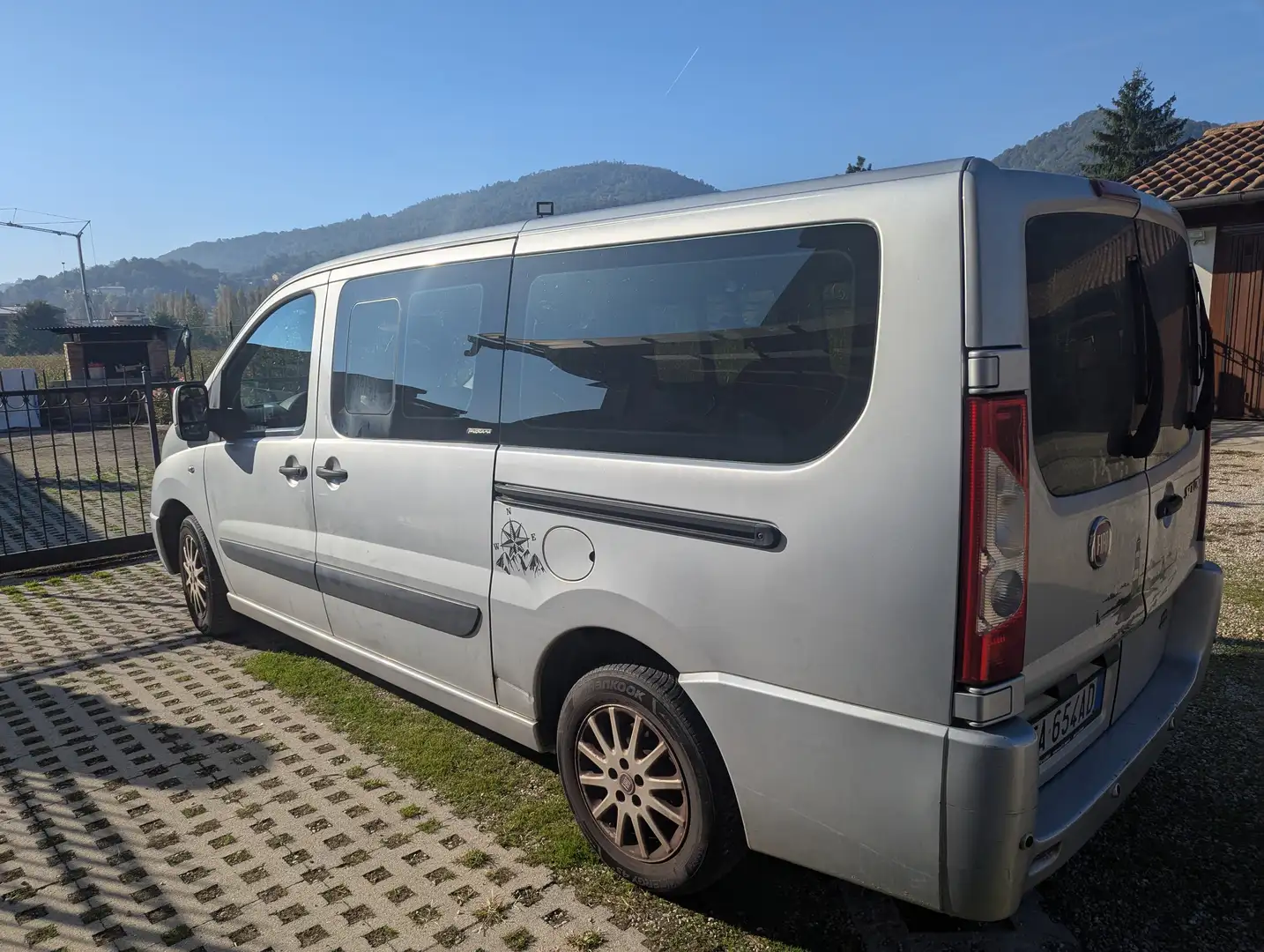 Fiat Scudo SCUDO PANORAMA EXECUTIVE 136 CV Gri - 2