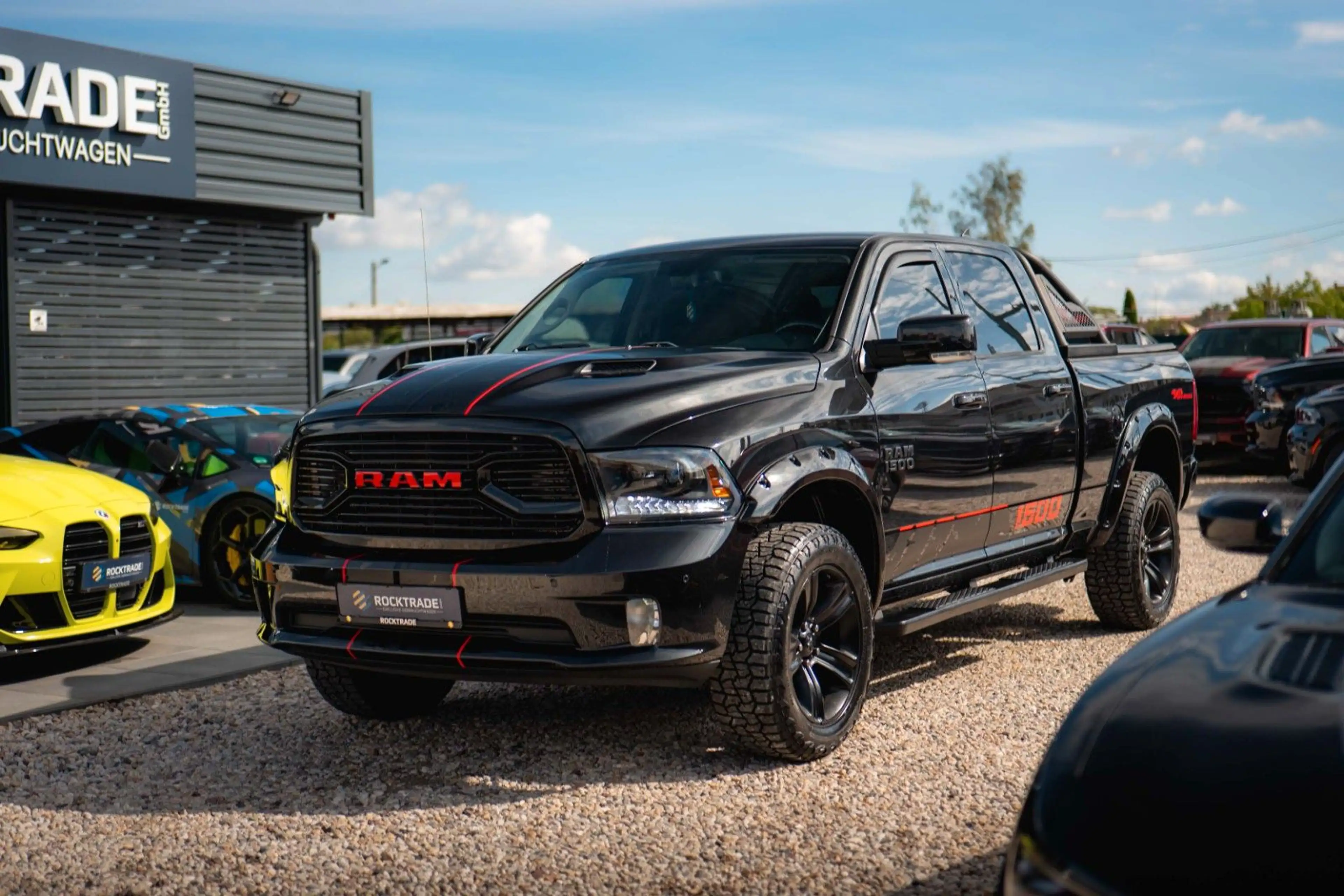 Dodge RAM 5.7 V8 HEMI 4x4 OFFROAD Night-Paket LONGBED — photo 2