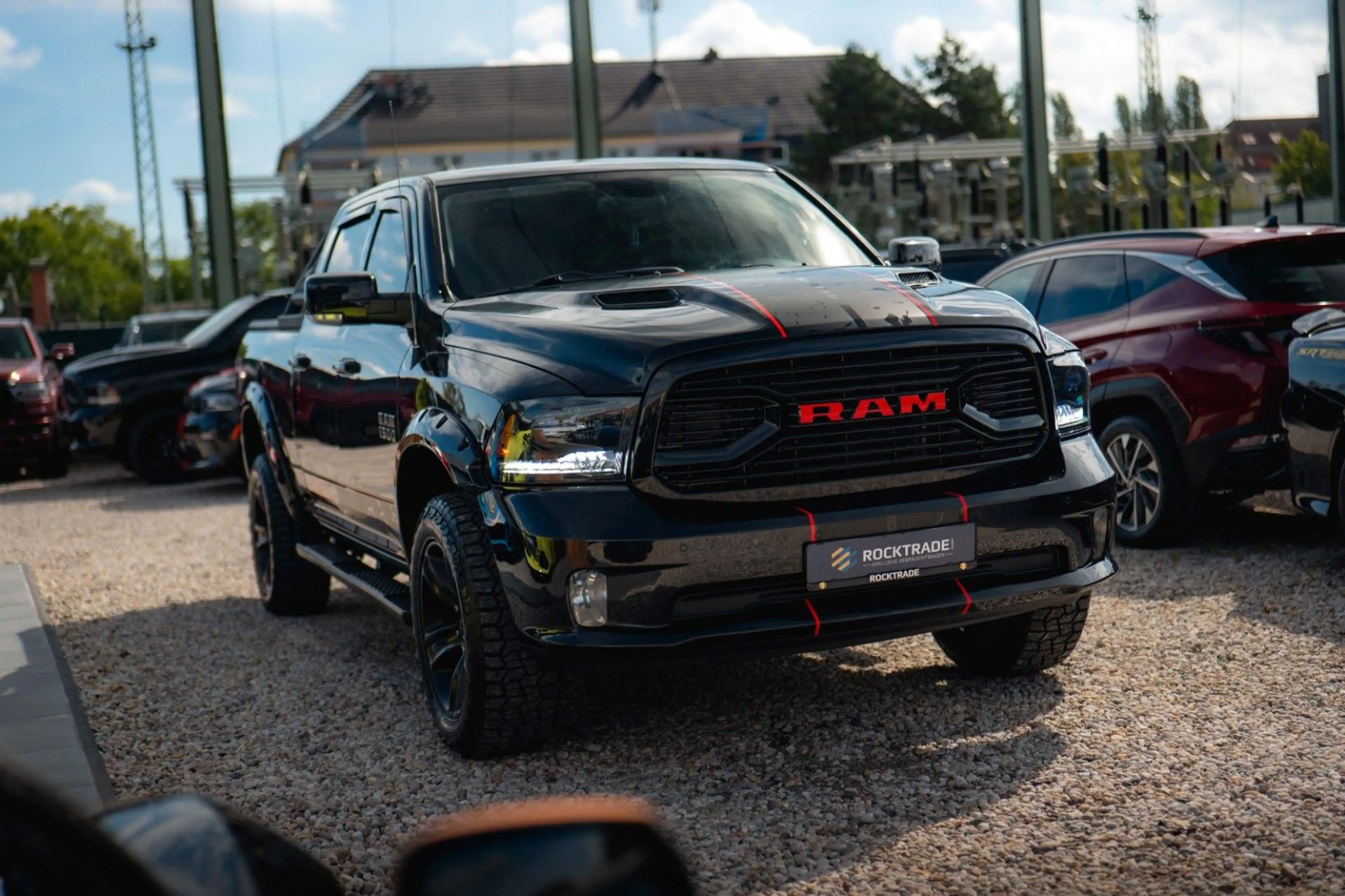 Dodge RAM 5.7 V8 HEMI 4x4 OFFROAD Night-Paket LONGBED — photo 5