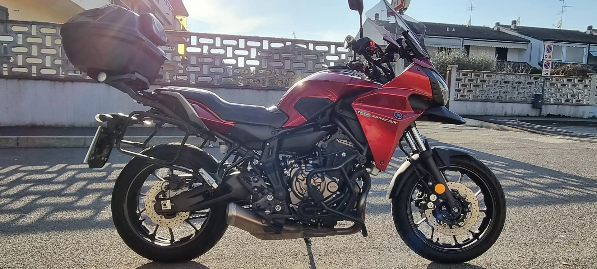 Yamaha Tracer 700 Rosso - 1