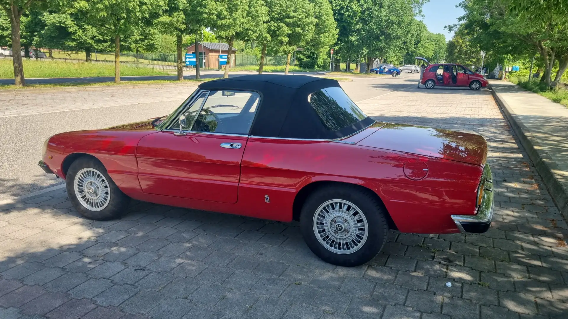 Alfa Romeo Spider 2.0 Veloce 128cv - 2