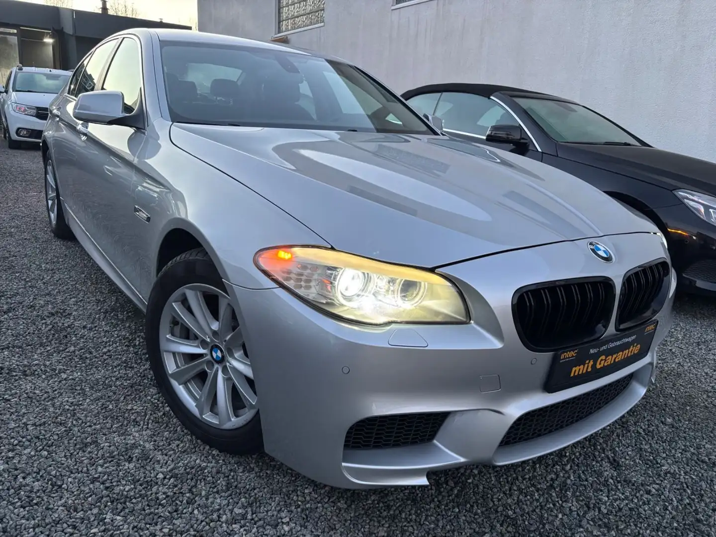 BMW 523 Limousine*ALU*PDC*M-PAKET*LED*SERVICE NEU*HU Silber - 2