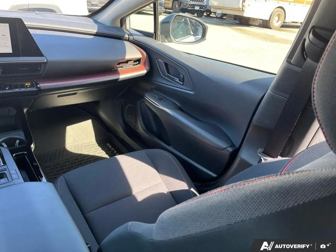 Toyota Prius снимка Toyota Prius