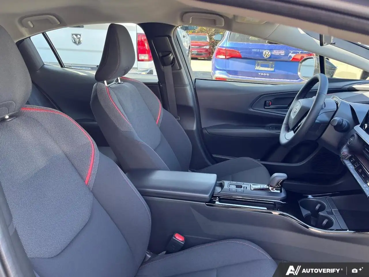 Toyota Prius снимка Toyota Prius