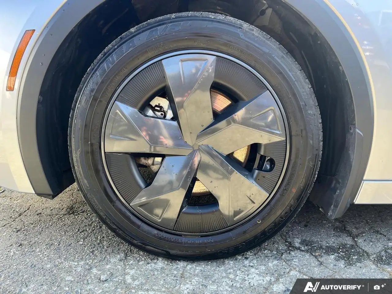 Toyota Prius снимка Toyota Prius