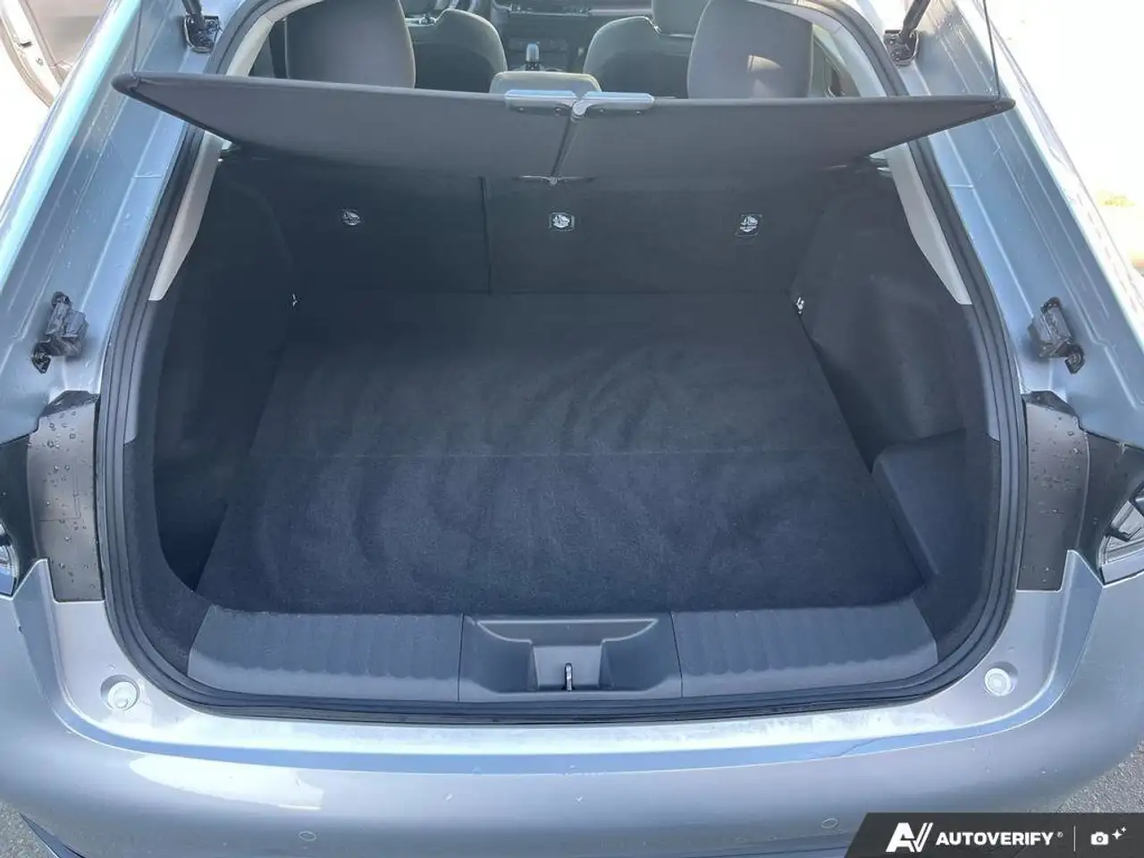 Toyota Prius снимка Toyota Prius