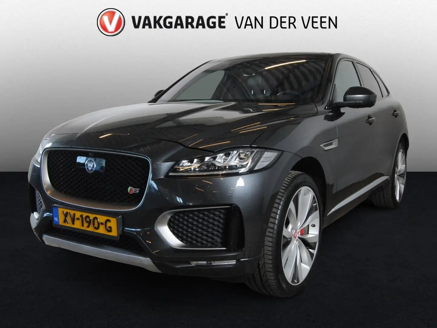 Jaguar F-Pace 3.0d First Ed. AWD Gris - 1