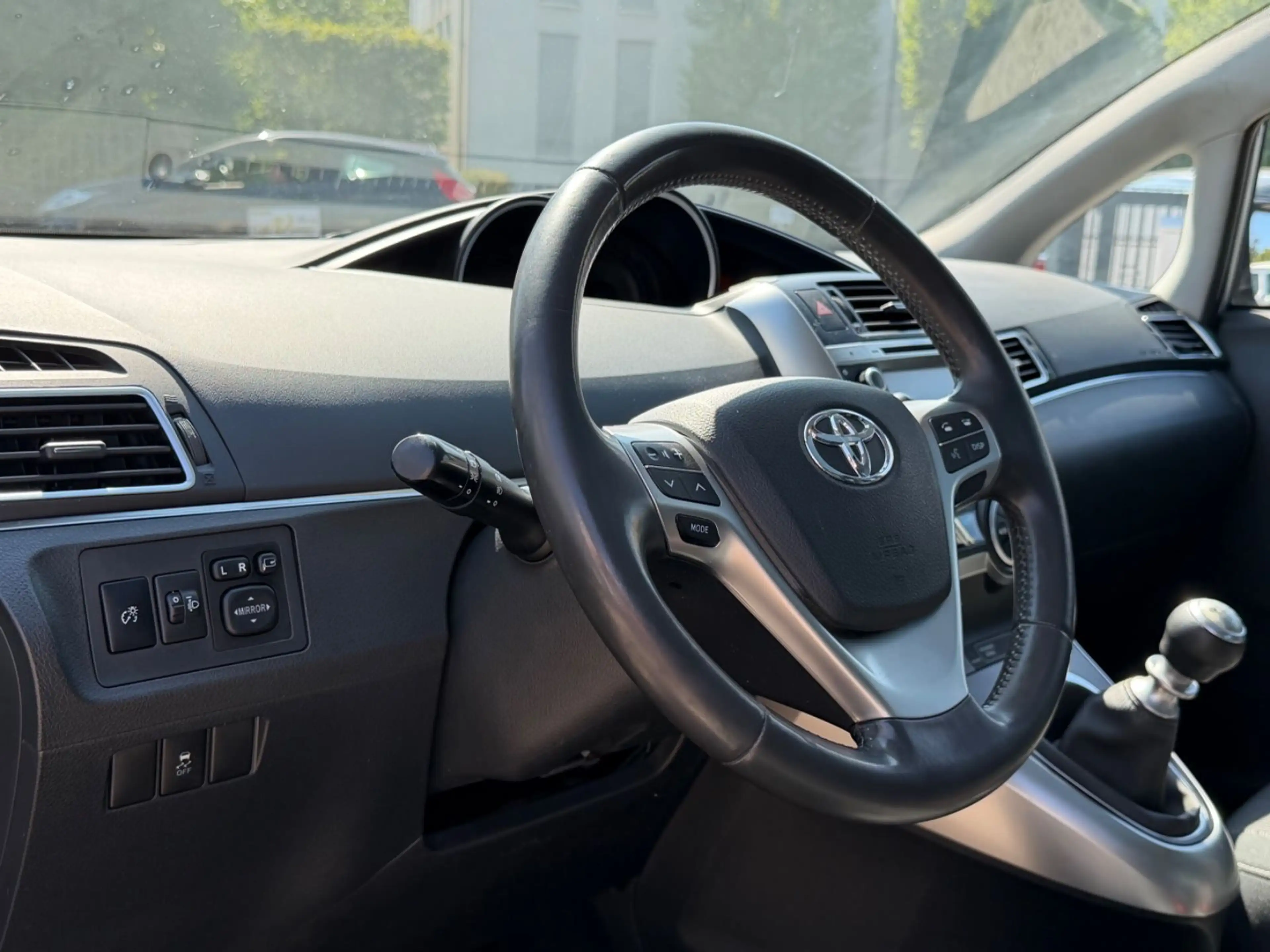 Toyota Verso Executive/Panoramdach/Kamera/ — photo 11