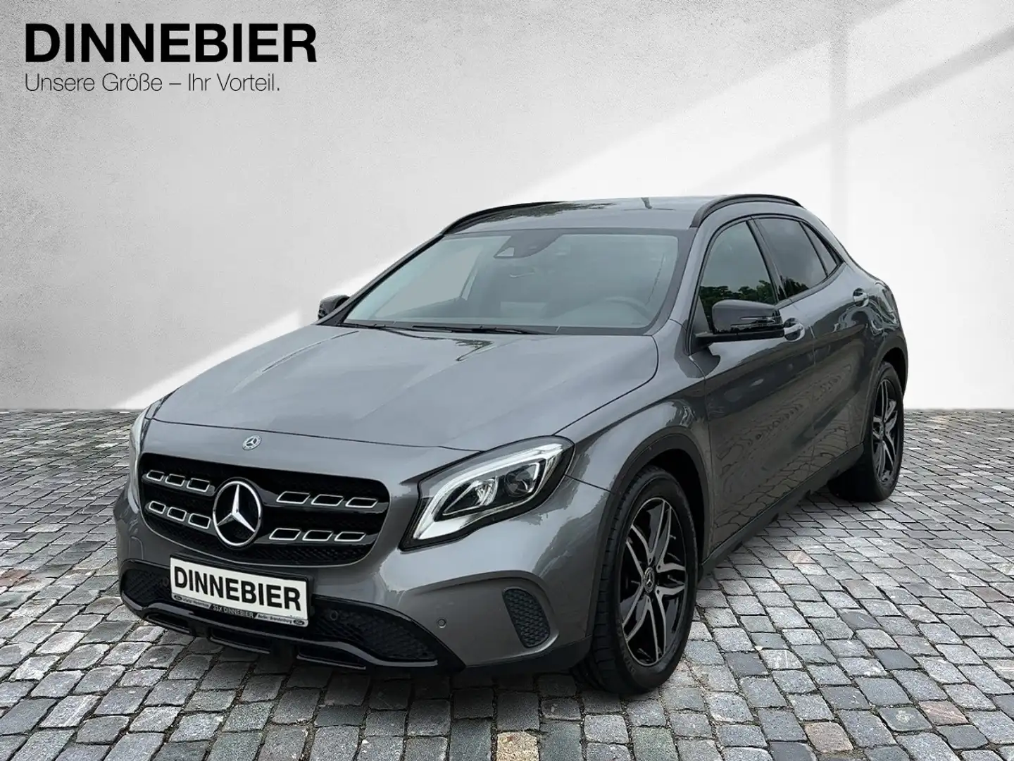 Mercedes-Benz GLA 220 Urban 4MATIC LED+AHK+Kamera+Navigation Grijs - 2