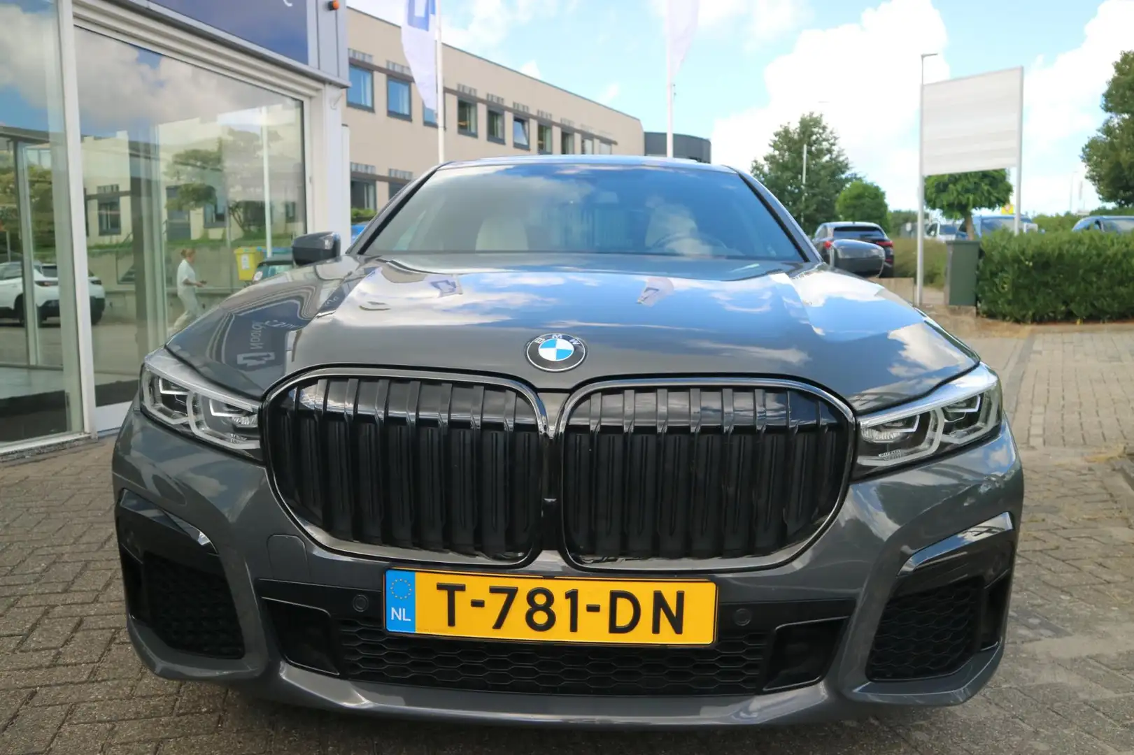 BMW 745 7-serie 745e High Executive / opendak / HD / leer Gris - 2