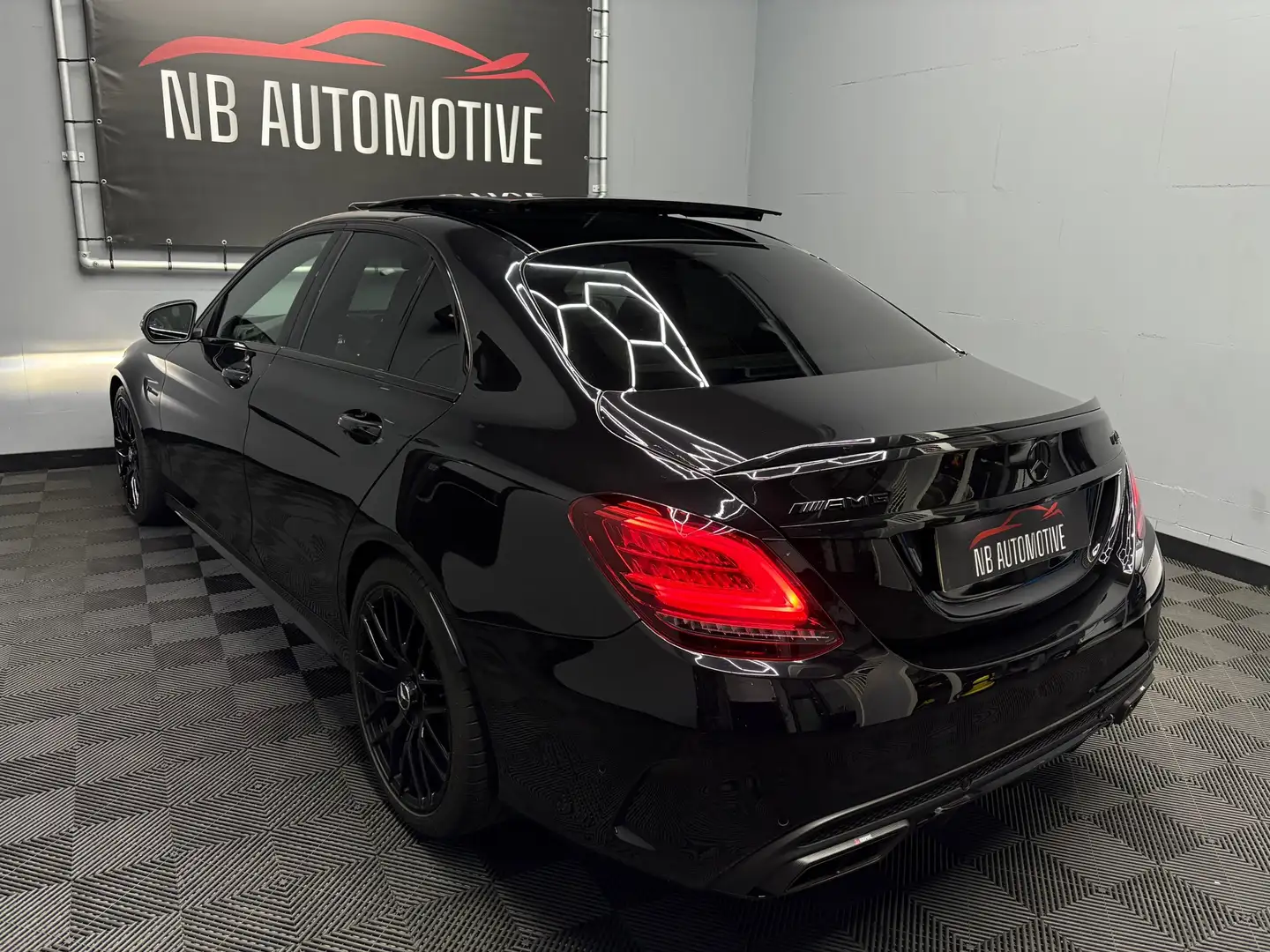 Mercedes-Benz C-klasse AMG 63S Akrapovic Noir - 2