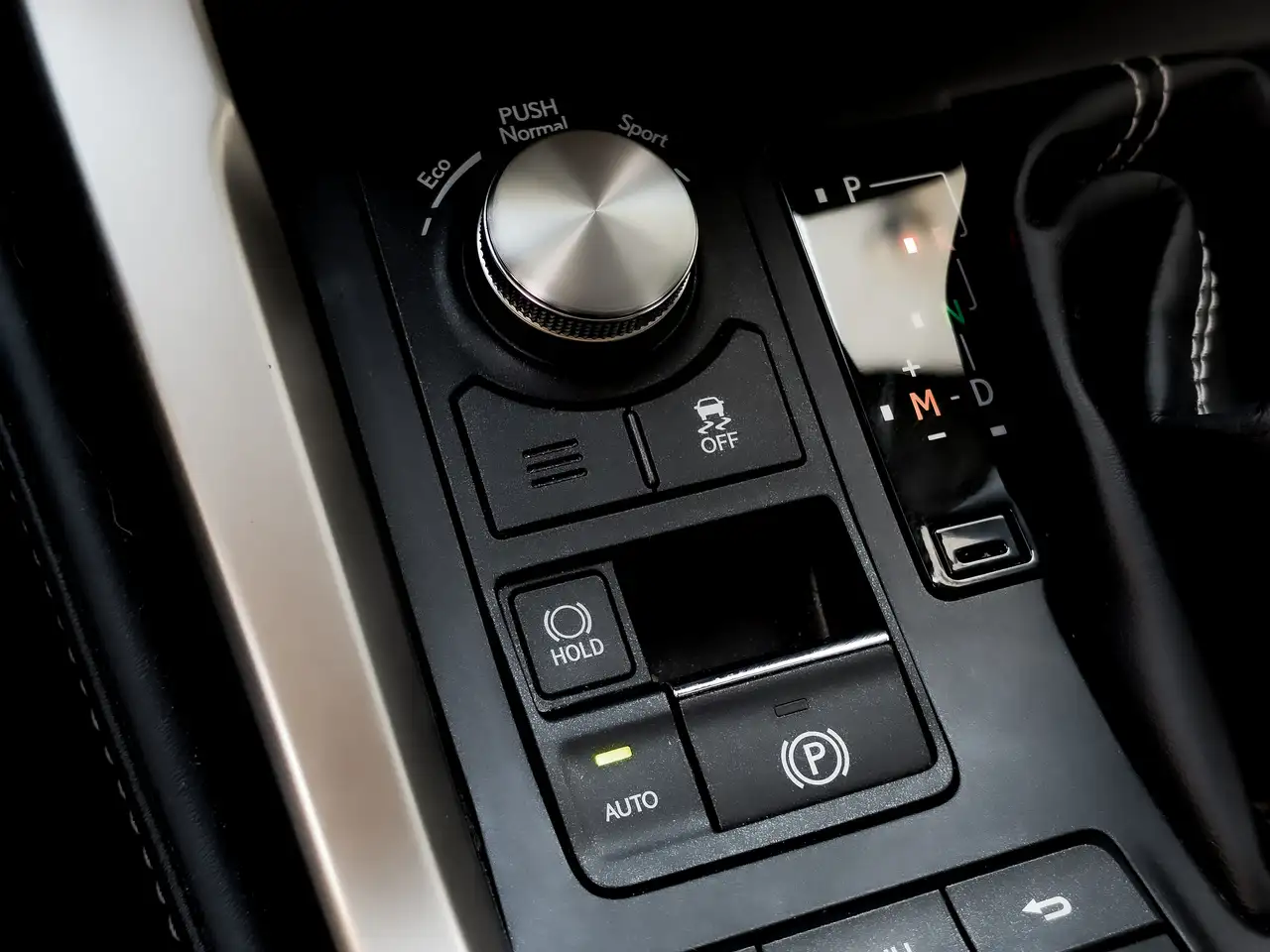 Lexus NX photo Lexus NX