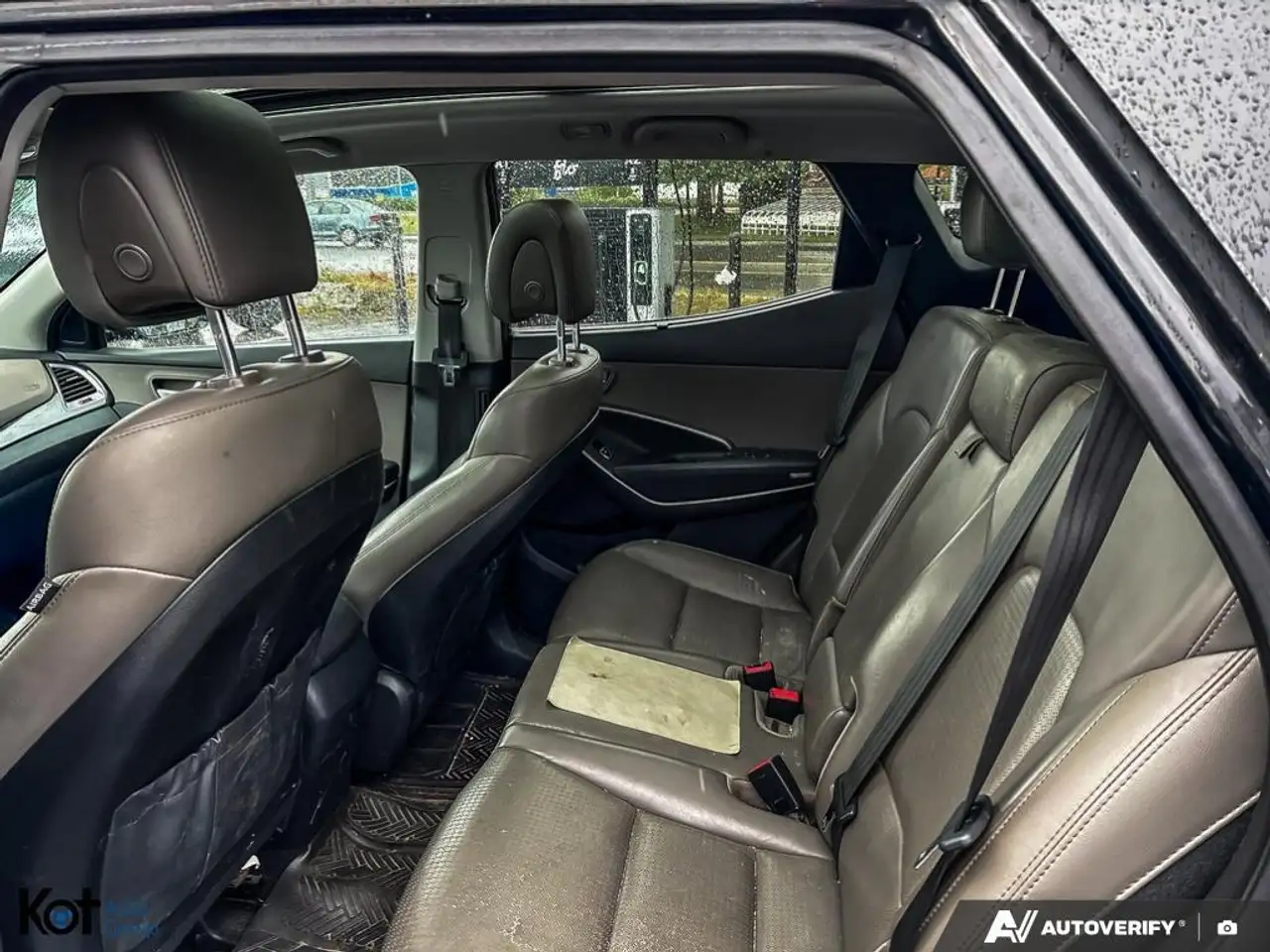 Hyundai SANTA FE photo Hyundai SANTA FE