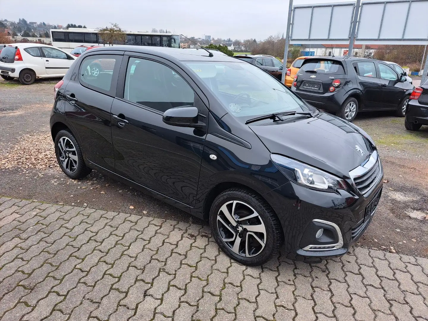 Peugeot 108 Active GARANTIE** Schwarz - 1