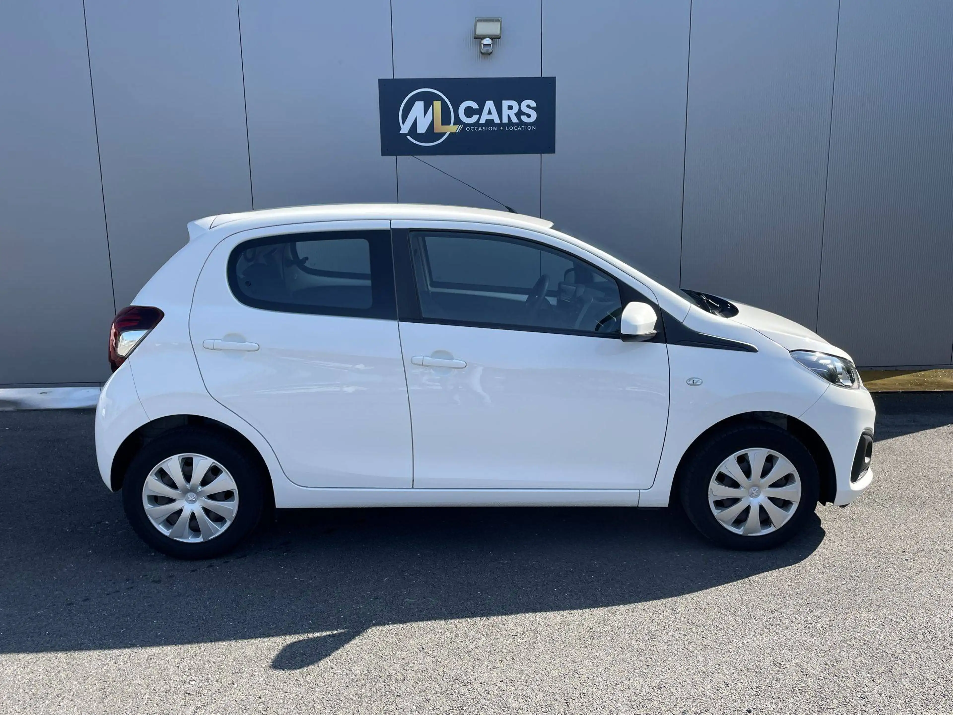 Peugeot 108 1.0 VTI ACTIVE — photo 5