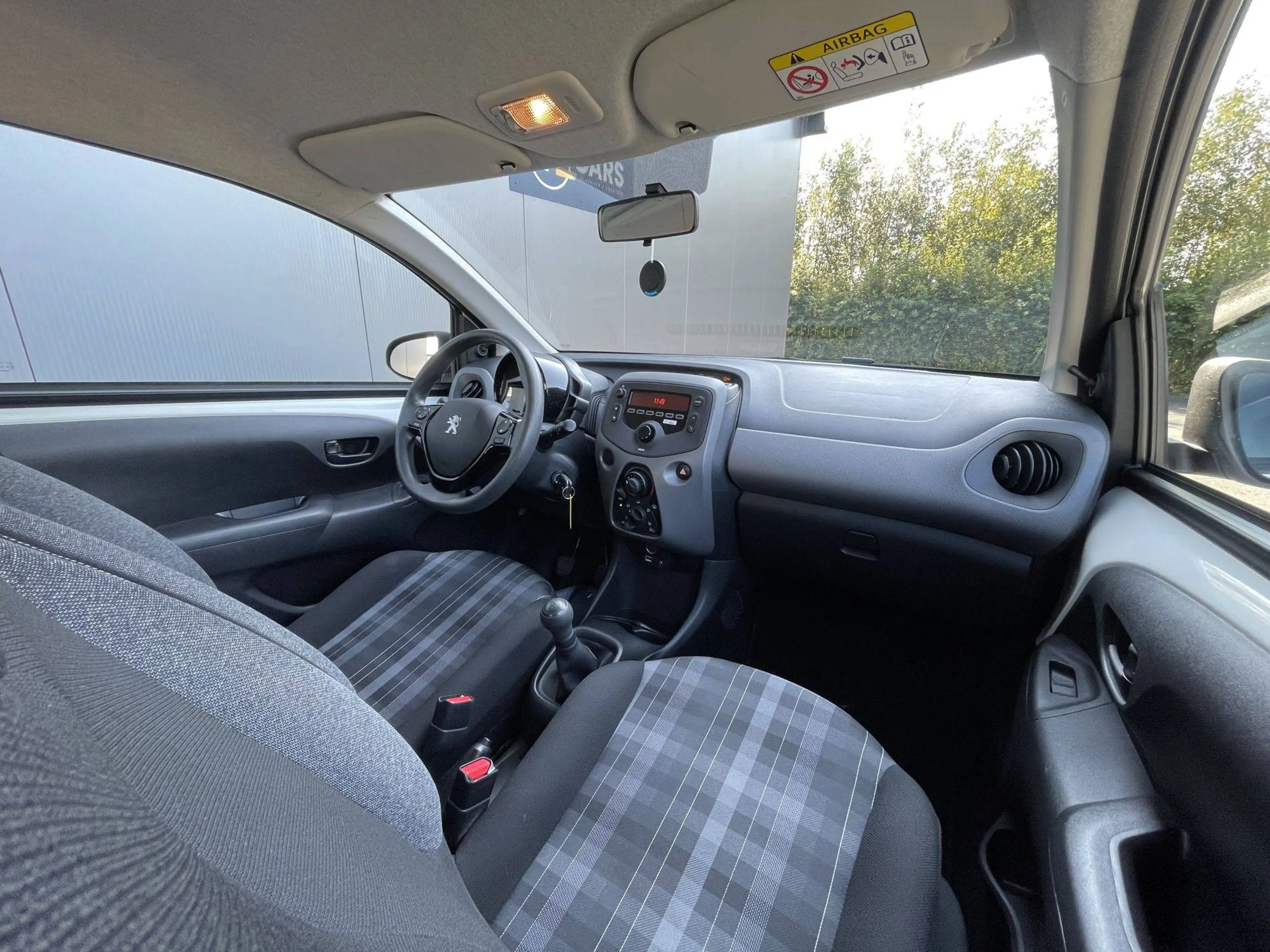 Peugeot 108 1.0 VTI ACTIVE — photo 13
