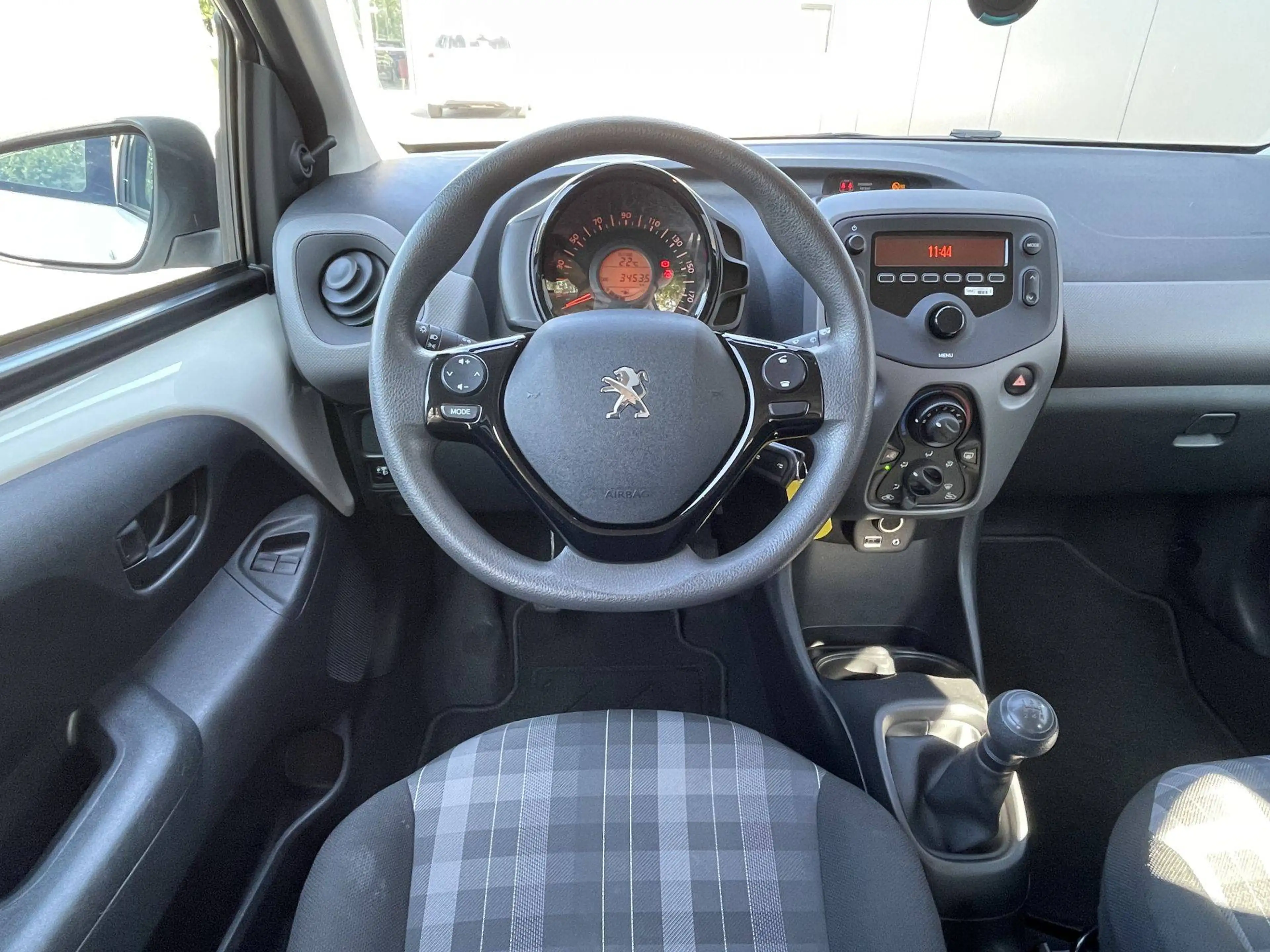 Peugeot 108 1.0 VTI ACTIVE — photo 15