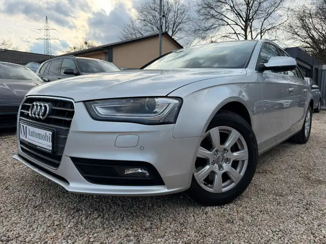 Audi A4 Avant Ambiente quattro Navi*Tempo*SitzHz.