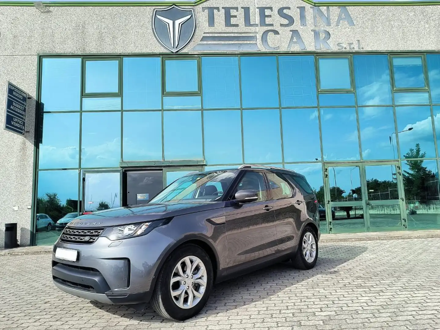 Land Rover Discovery 2.0 TD4 SE 180CV AUTOM Сірий - 1