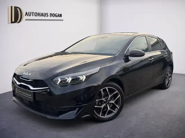 Kia cee'd / Ceed 1.5 T GDI*Aut*Ultimate*LED*Kamera*ACC*Carpl