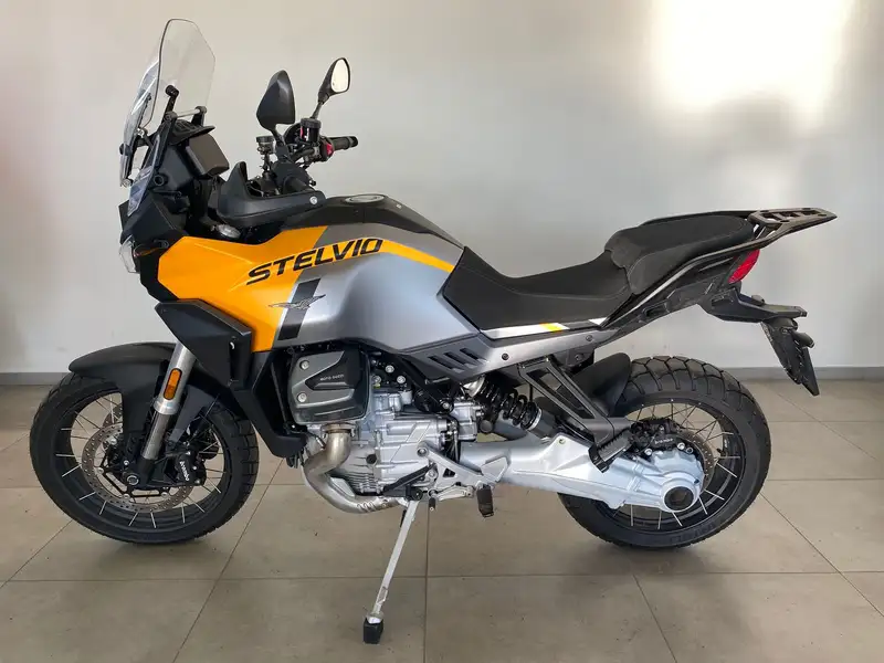 Moto Guzzi Stelvio - foto 5