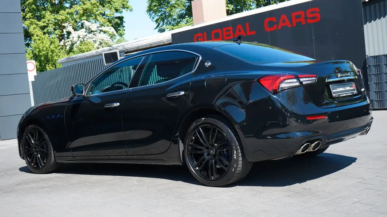 Maserati Ghibli 2022 — фото 11