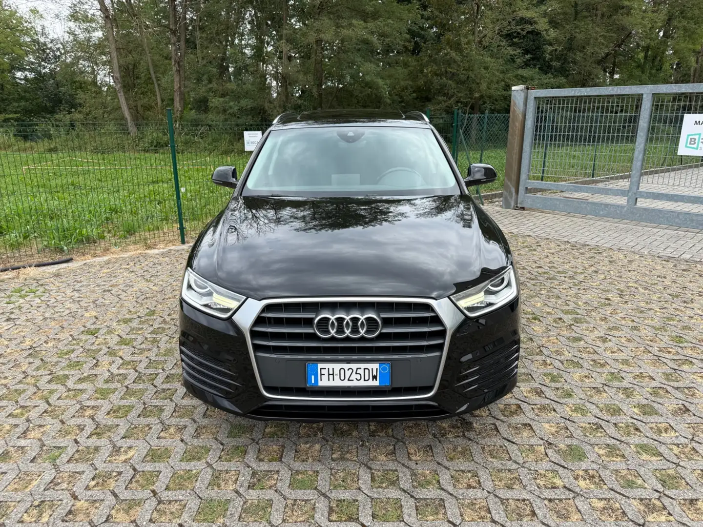 Audi Q3 Q3 2.0 TDI 120 CV S tronic Panorama*Cerchi*Led*Pec Negru - 2