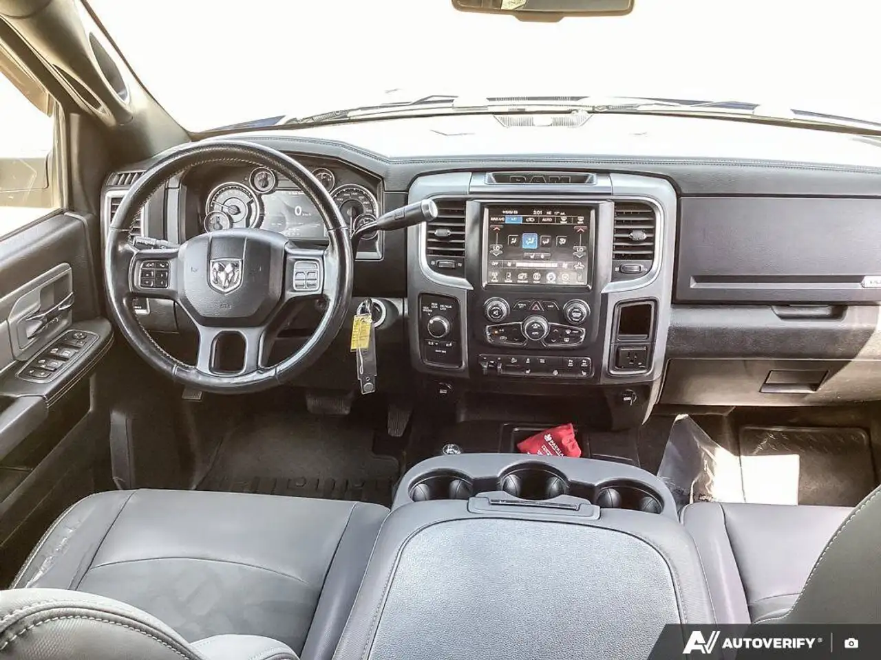 RAM 2500 снимка RAM 2500