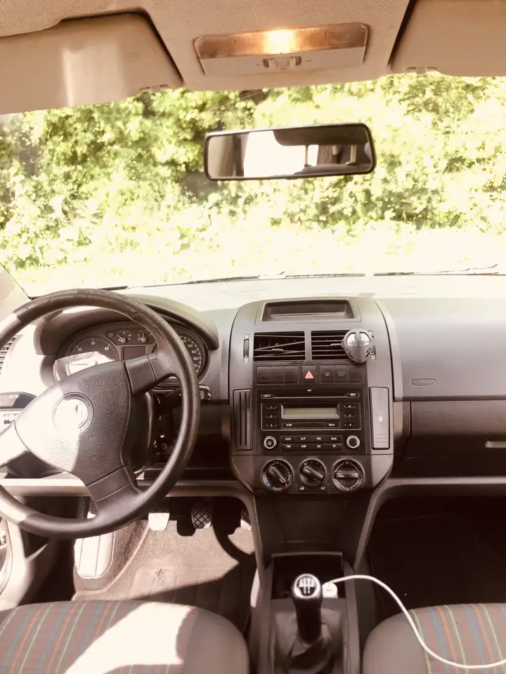 Volkswagen Polo Citadine 5 portes — photo 3