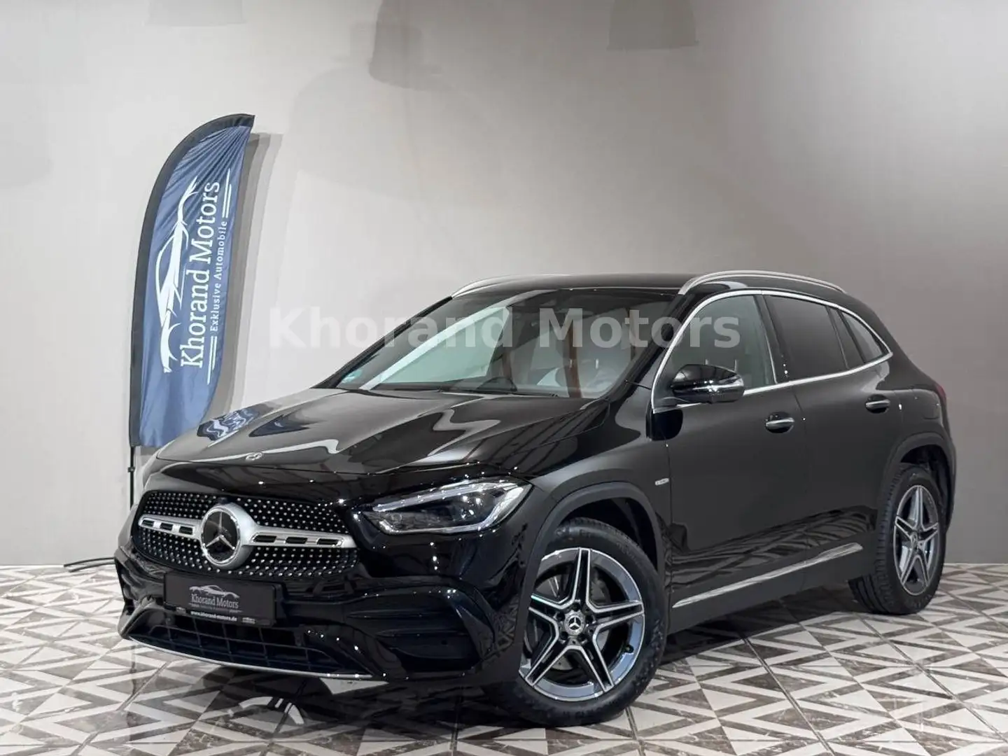 Mercedes-Benz GLA 250 GLA -Klasse GLA 250 e Sonderausstattung Noir - 1