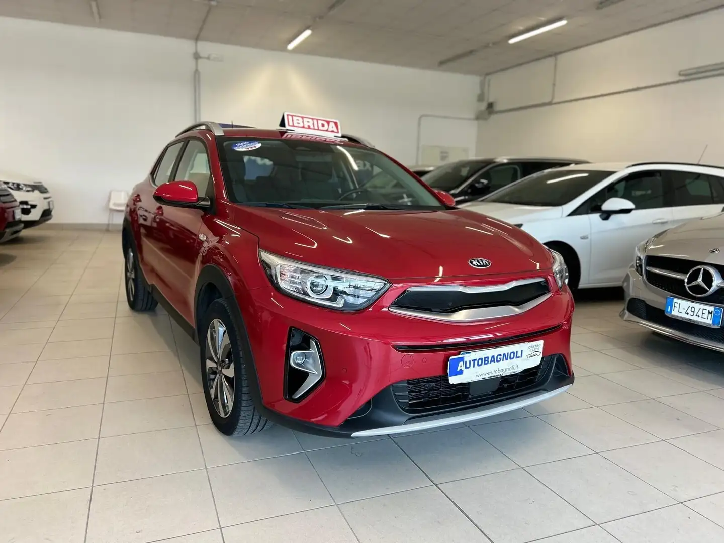 Kia Stonic STYLE 1.0 T-GDi MHEV iMT DESIGN PACK Rosso - 2
