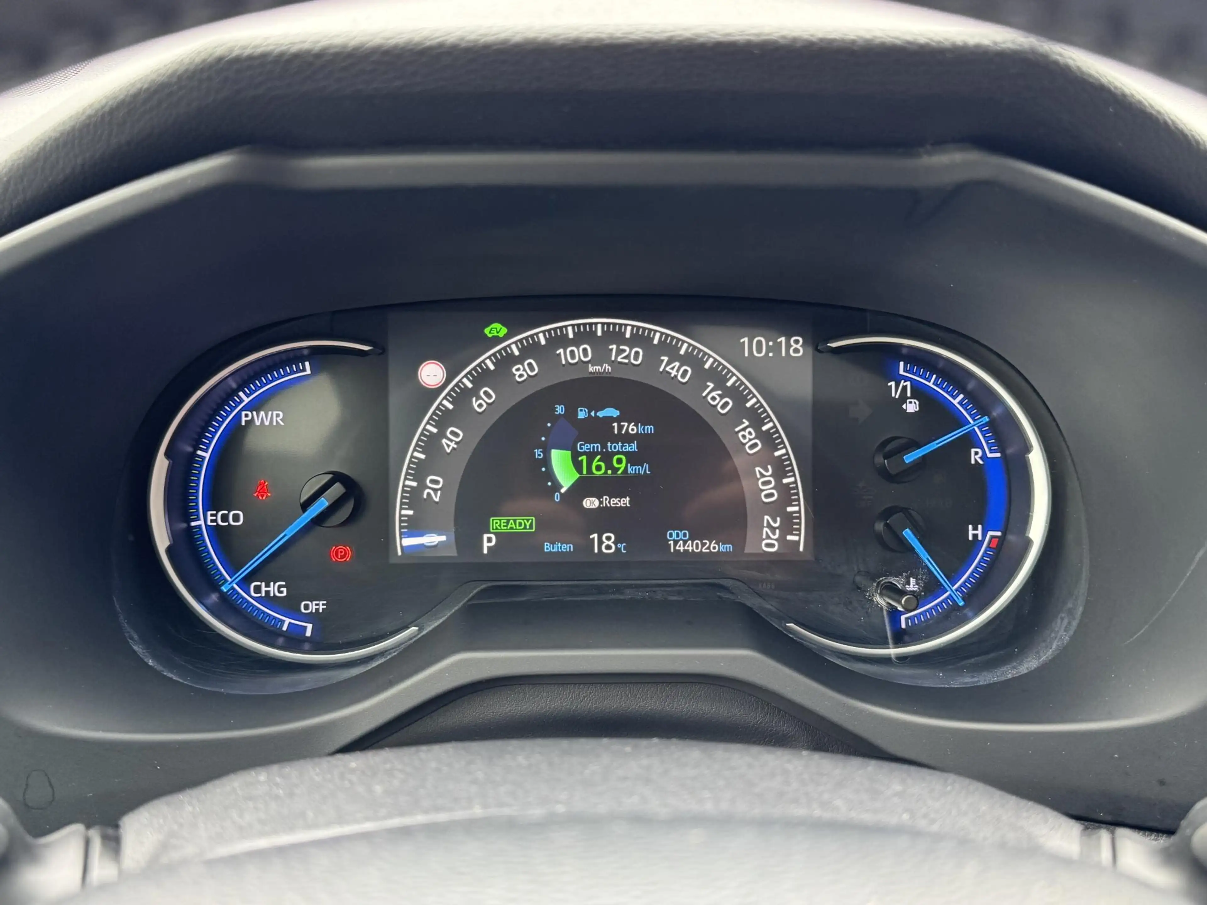 Toyota RAV 4 2.5 Hybrid BI-TONE PANODAK STOELVERW TREKHAAK NAVI — photo 25