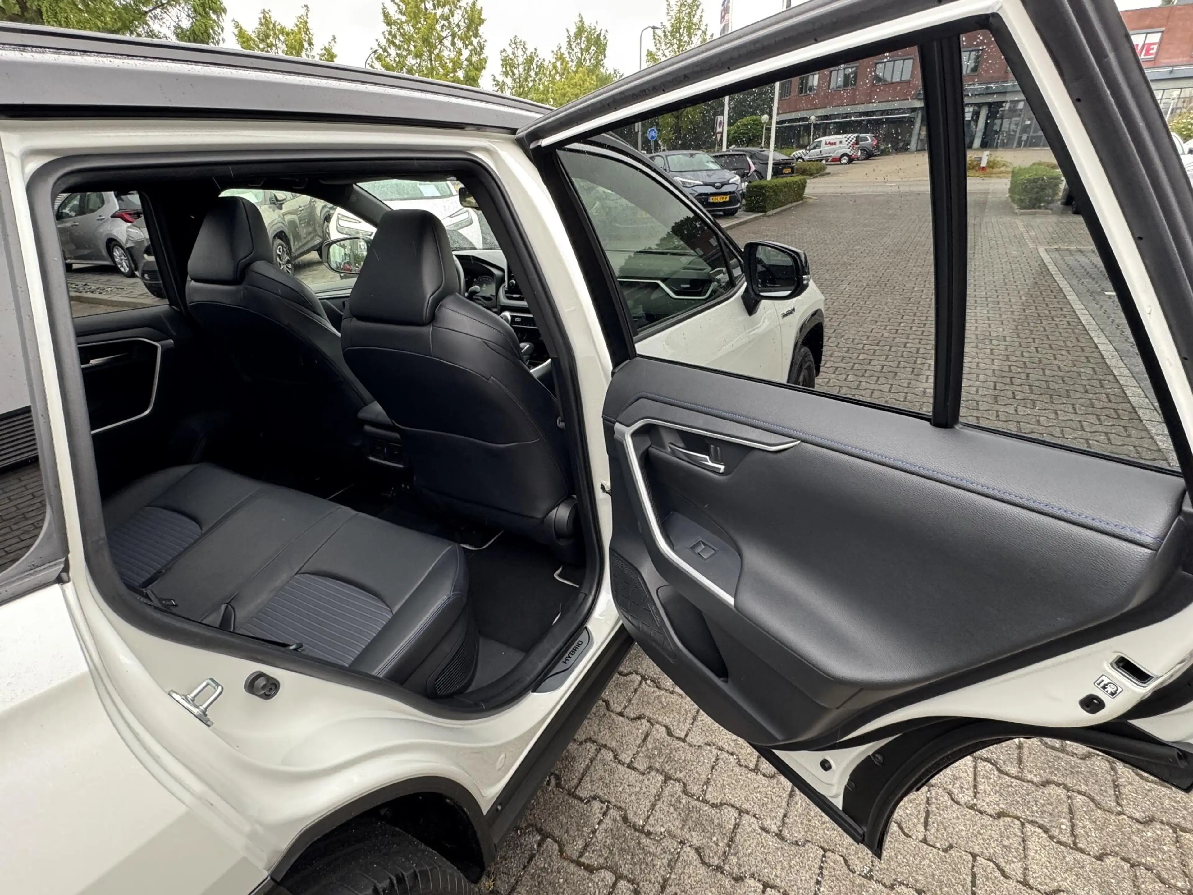 Toyota RAV 4 2.5 Hybrid BI-TONE PANODAK STOELVERW TREKHAAK NAVI — photo 18
