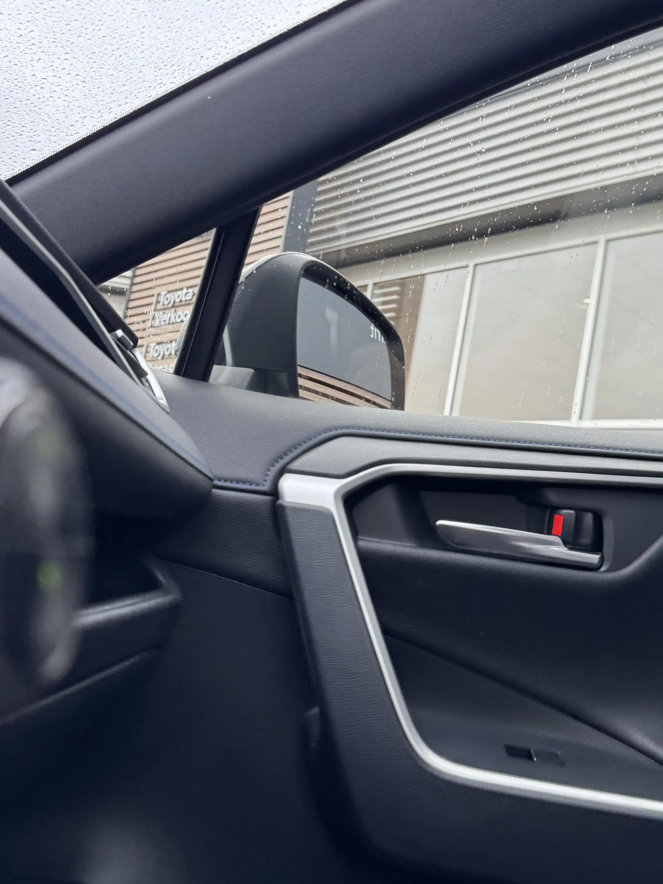 Toyota RAV 4 2.5 Hybrid BI-TONE PANODAK STOELVERW TREKHAAK NAVI — photo 30