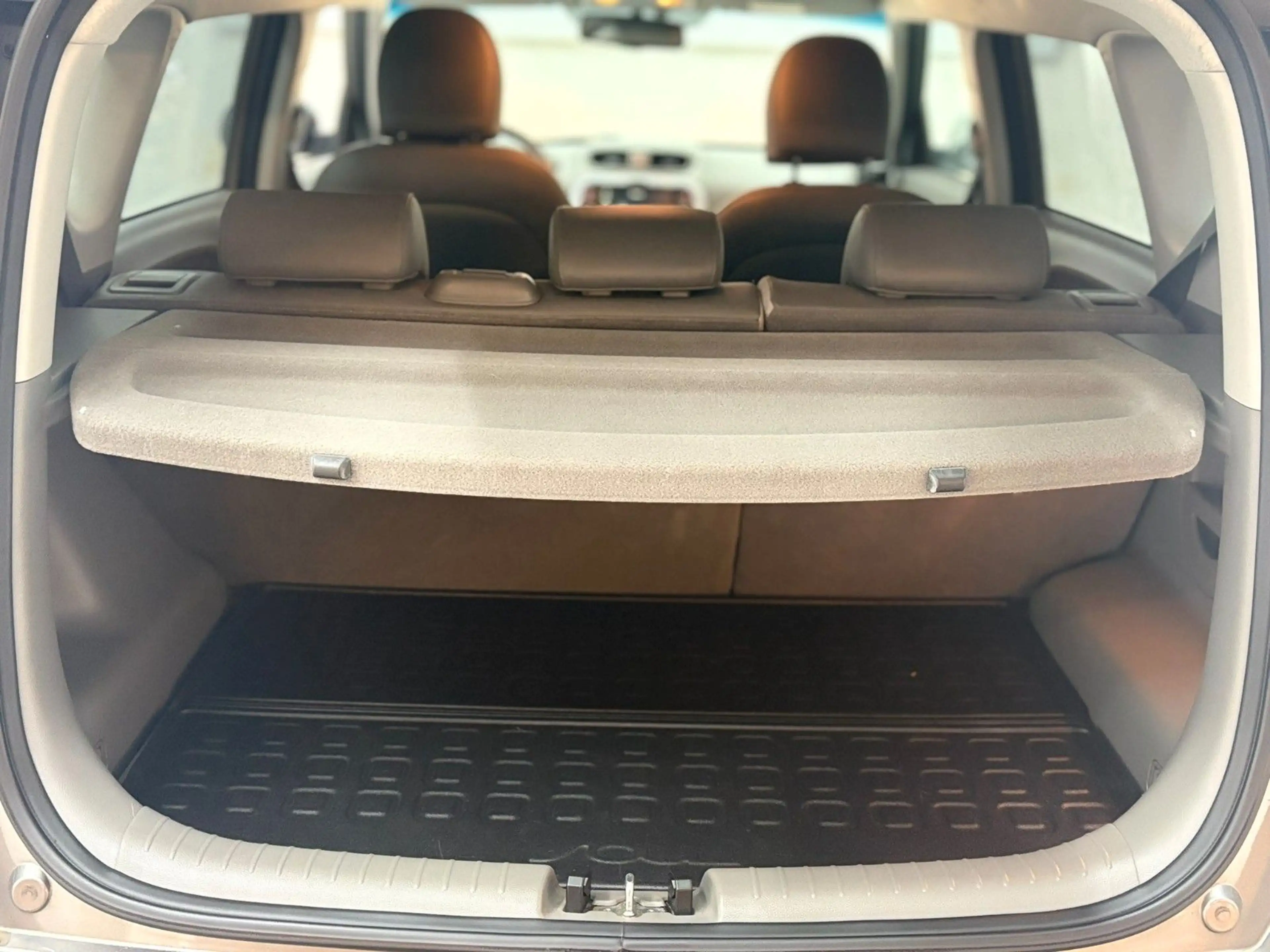 Kia Soul EV — photo 11