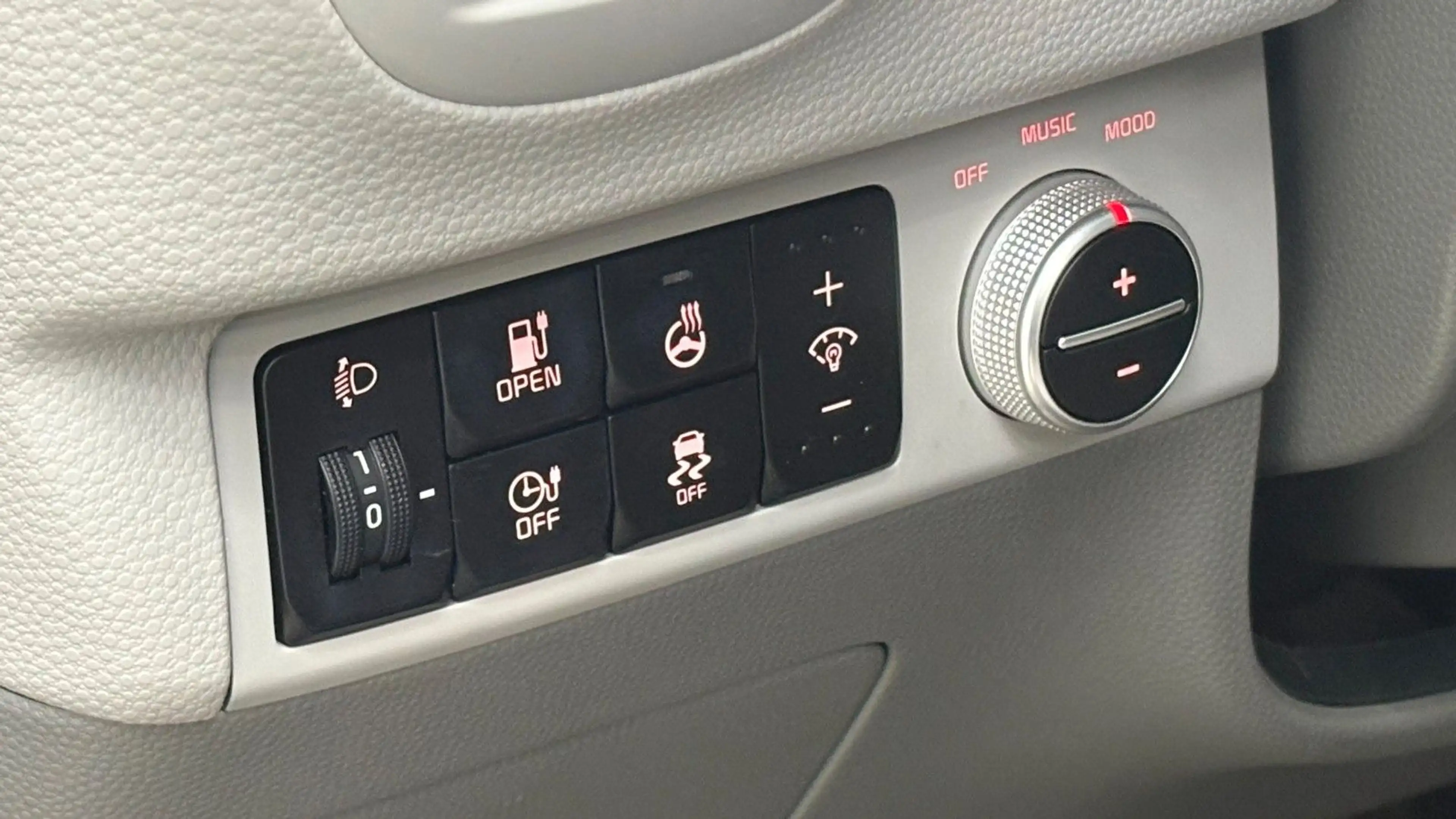 Kia Soul EV — photo 18