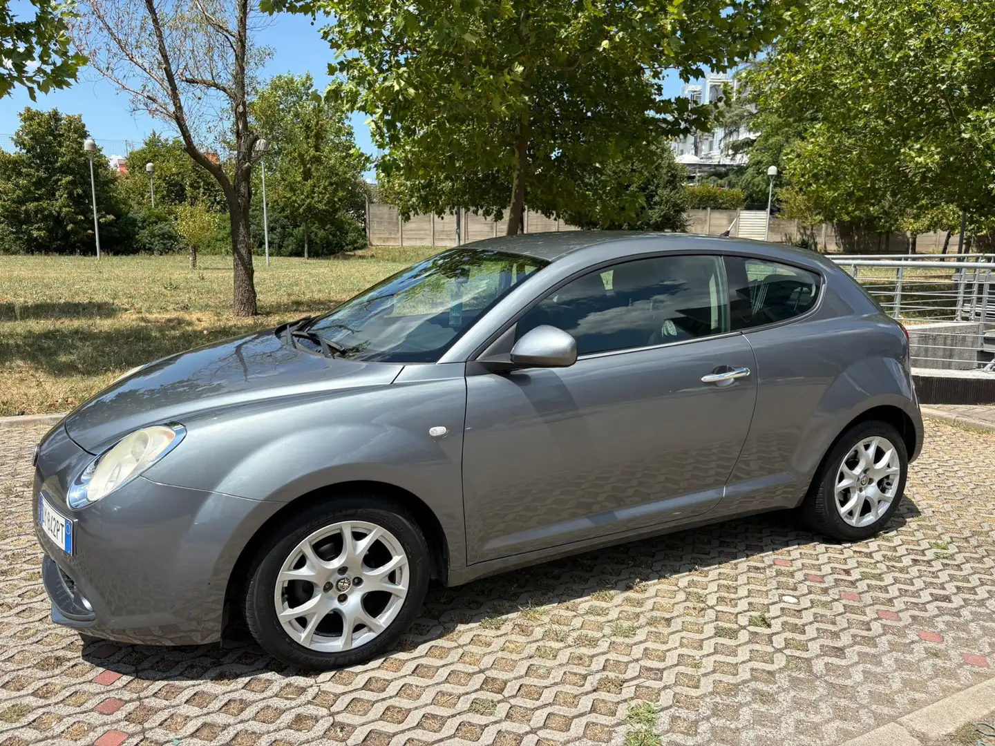 Alfa Romeo MiTo 1.4 Junior Distinctive - 1
