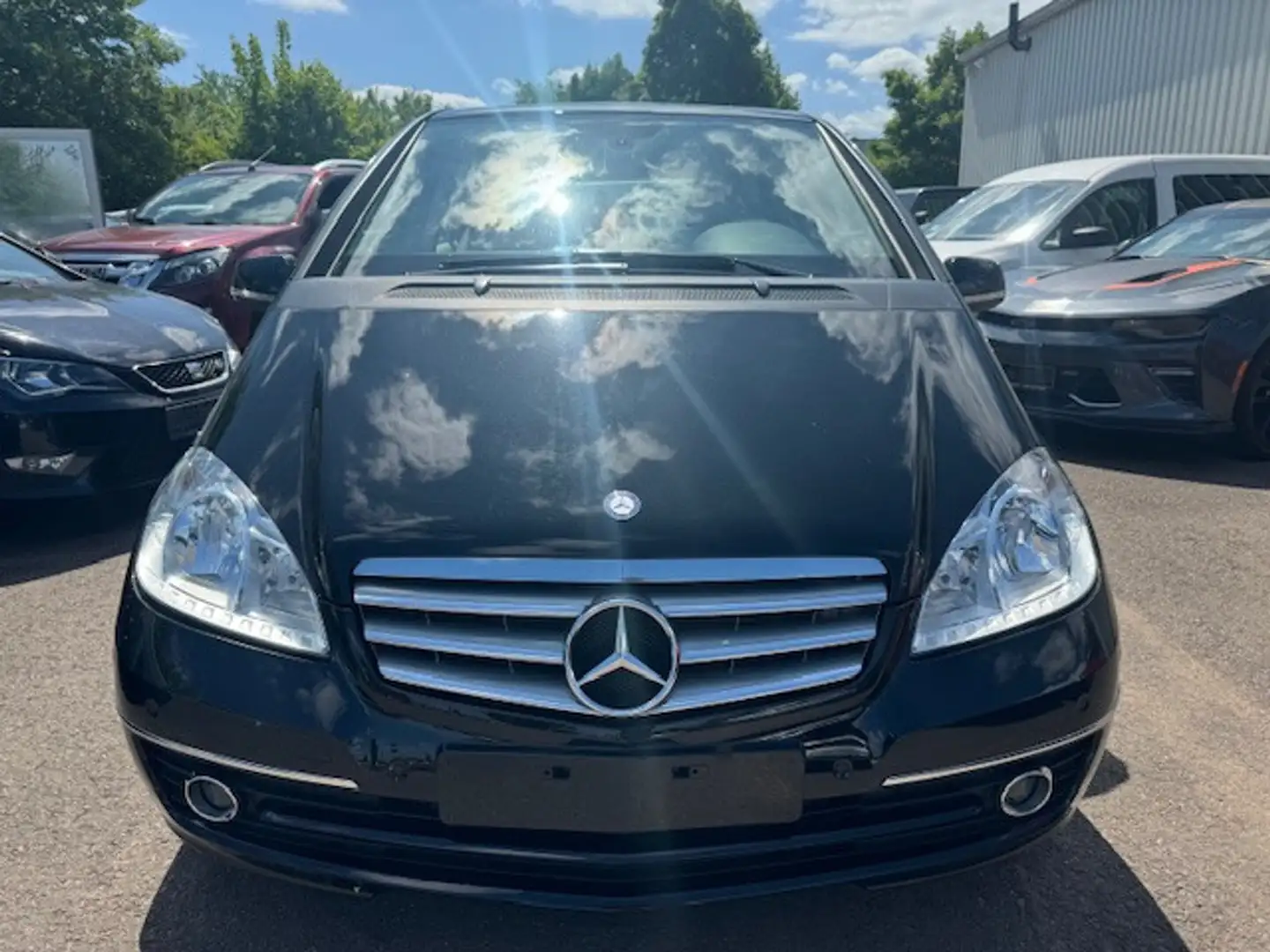 Mercedes-Benz A 200 MERCEDES-BENZ A200 AUTOMATIK PANORAMA LEDER SHZ Black - 2