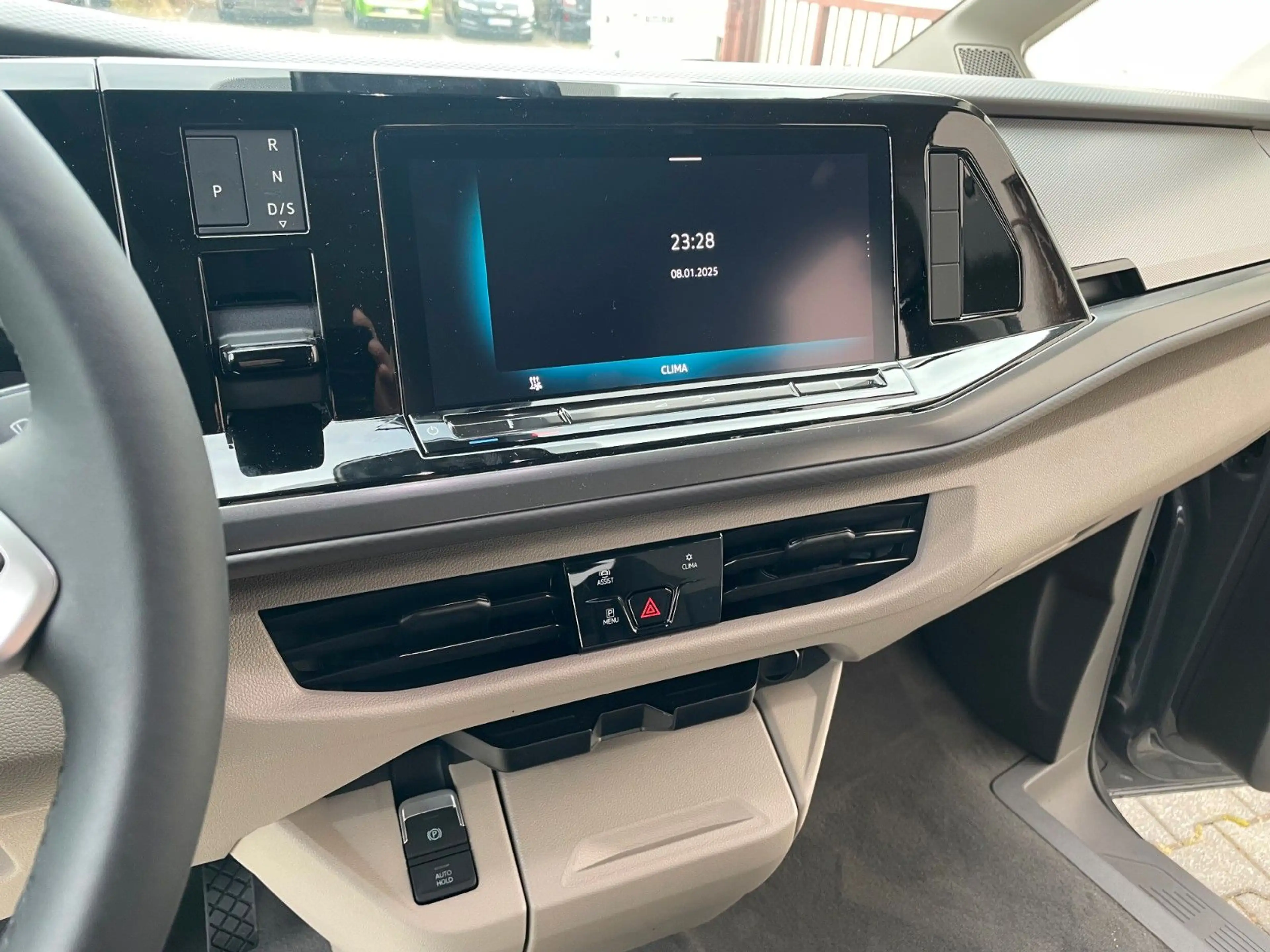 Volkswagen T7 California Beach Multivan Aufstelldach PKW 6 — photo 15