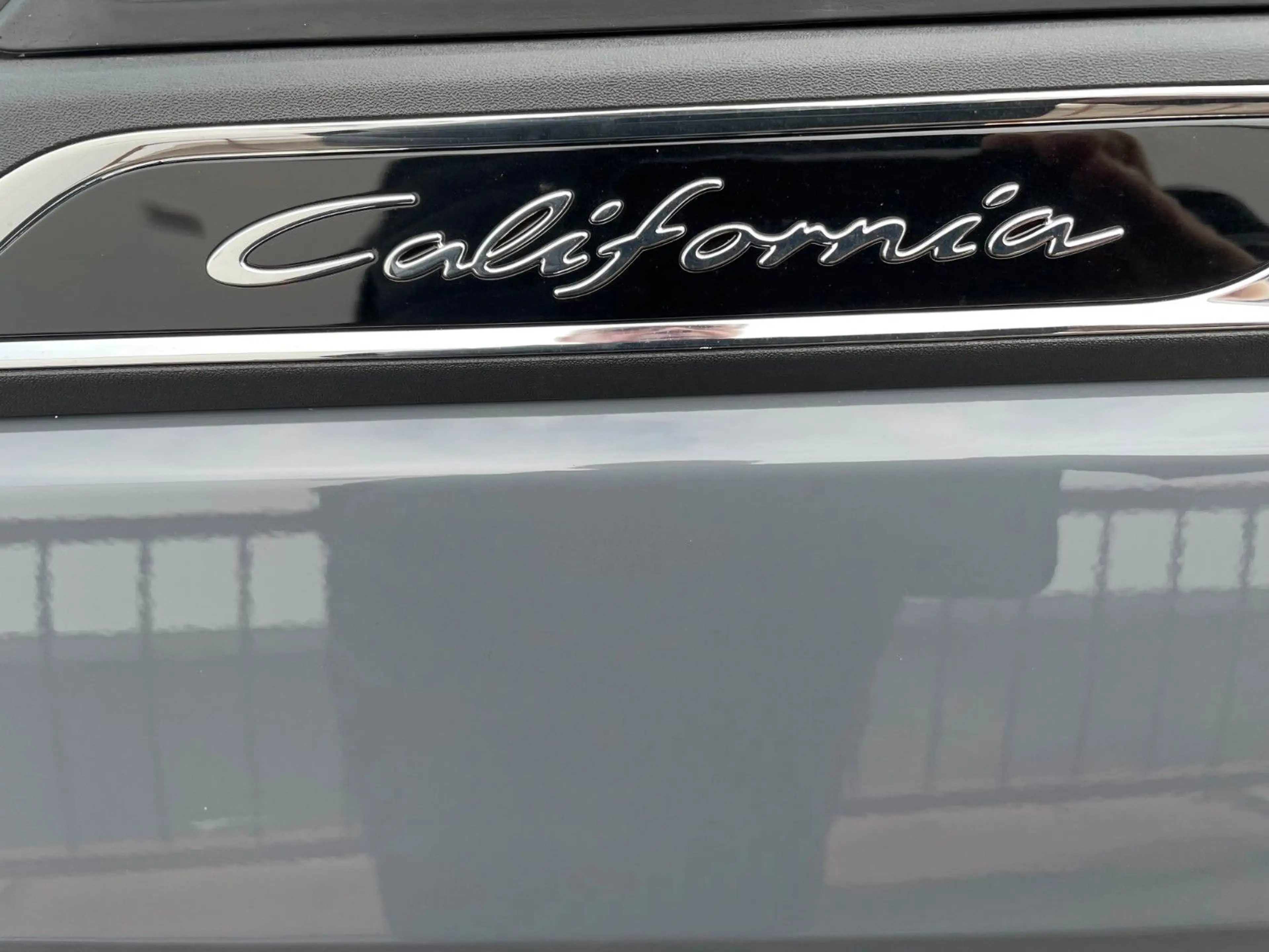 Volkswagen T7 California Beach Multivan Aufstelldach PKW 6 — photo 10